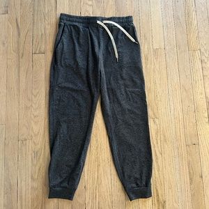 Vuori Women’s Performance Jogger charcoal heather (small)